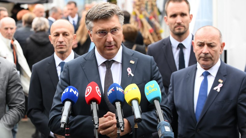 Plenković: Žalimo zbog žrtava u poplavama u BIH, pomoći ćemo kako god budemo mogli 